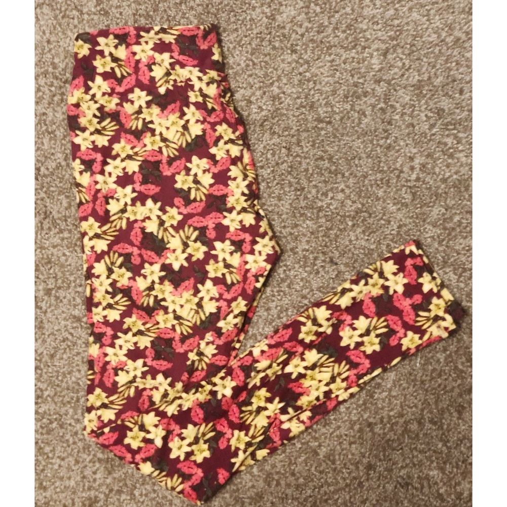 🎉HP🎉 LuLaRoe Floral Print Leggings // One Size
